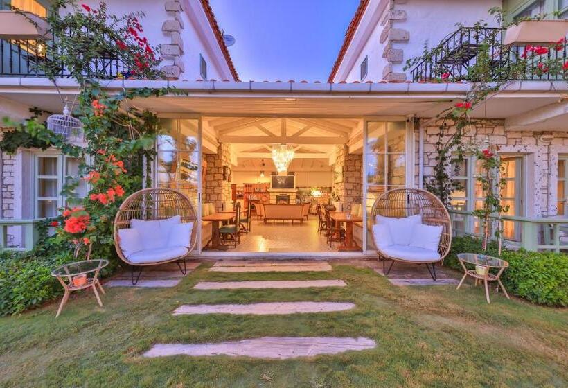 هتل Palas Alaçatı Adult Only