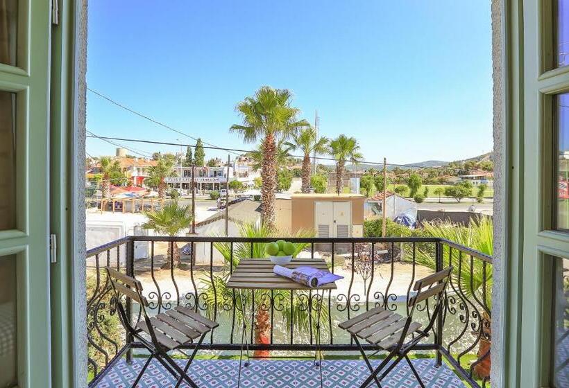 هتل Palas Alaçatı Adult Only