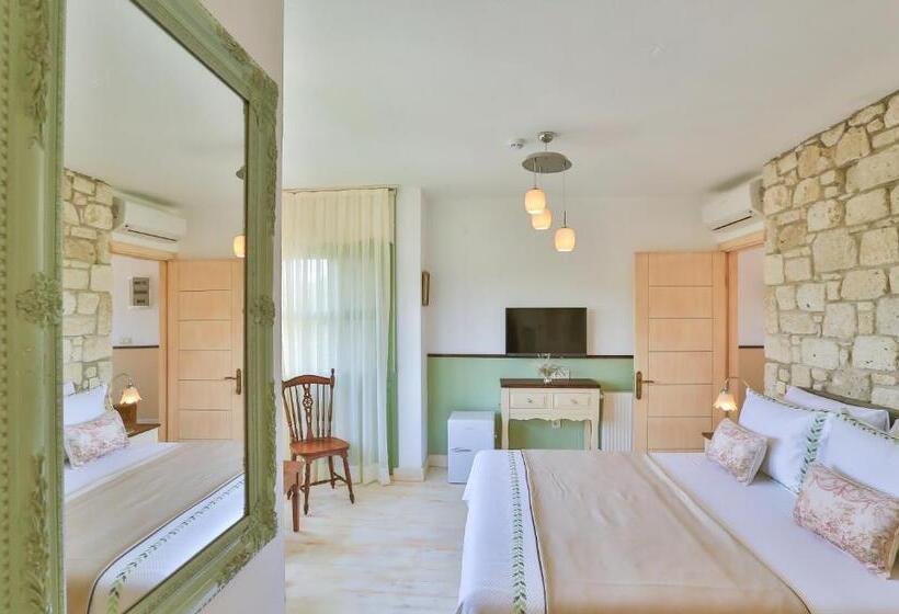 هتل Palas Alaçatı Adult Only