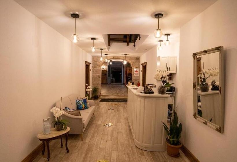 Villa Pietra Butik Otel