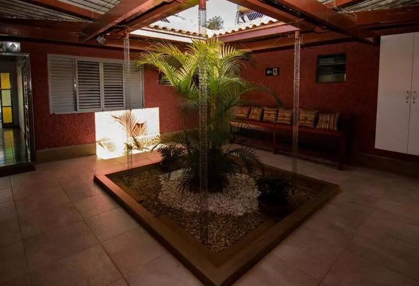 Aamiaismajoitus (B&B) Pousada Araxá