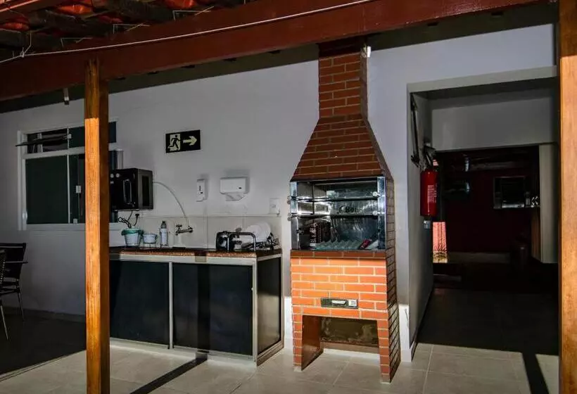 Aamiaismajoitus (B&B) Pousada Araxá