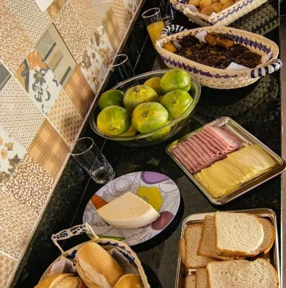 Aamiaismajoitus (B&B) Pousada Araxá