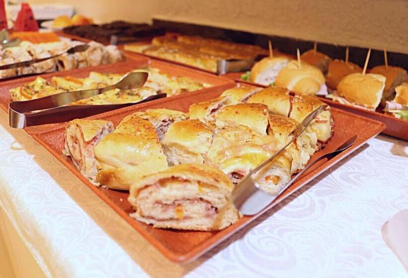 בית מלון כפרי Klinn