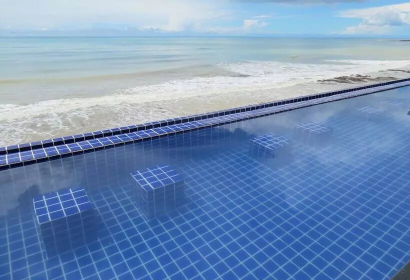 ホテル La Suite Praia