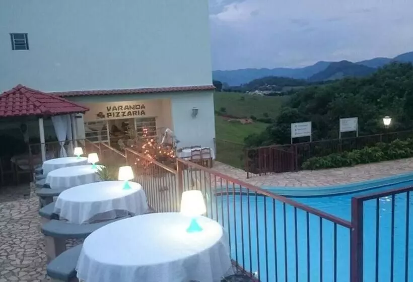 Hotelli Montanhas E Vida