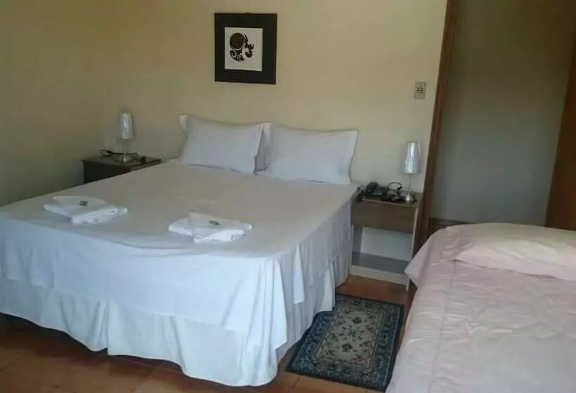 Hotelli Montanhas E Vida