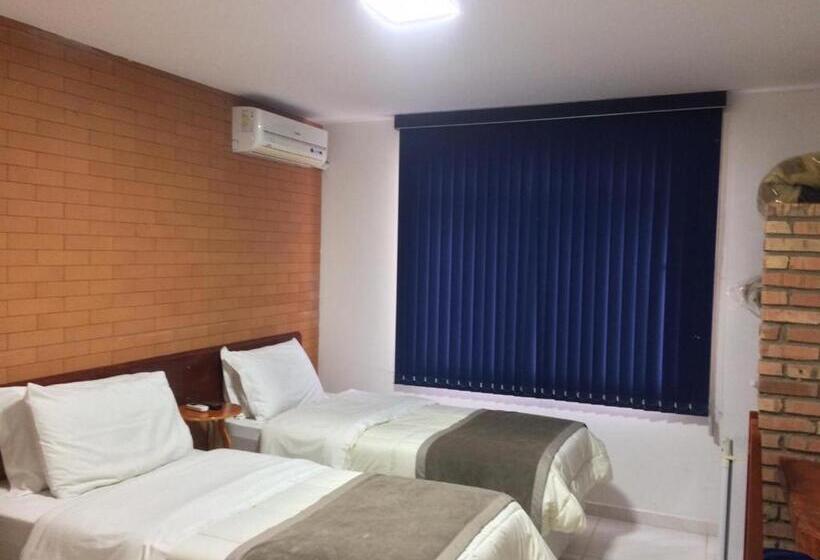 ホテル Senador Distributed By Ameris