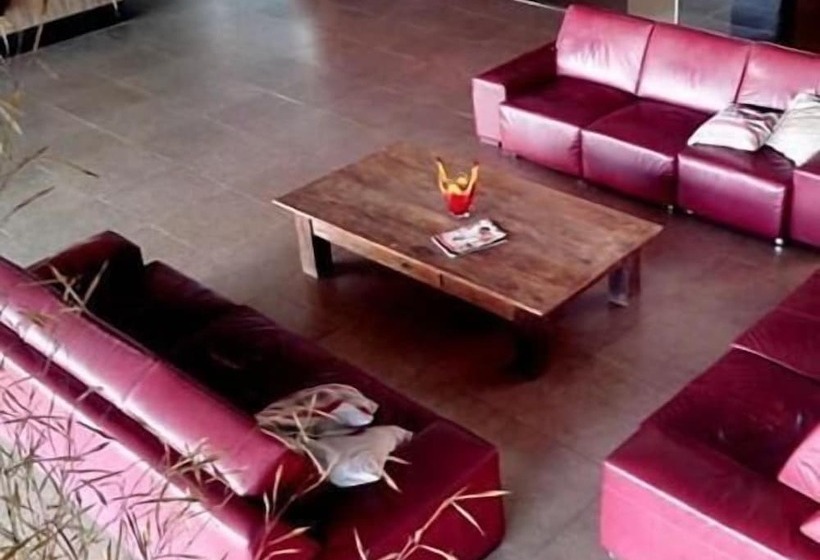 فندق Senador Plaza