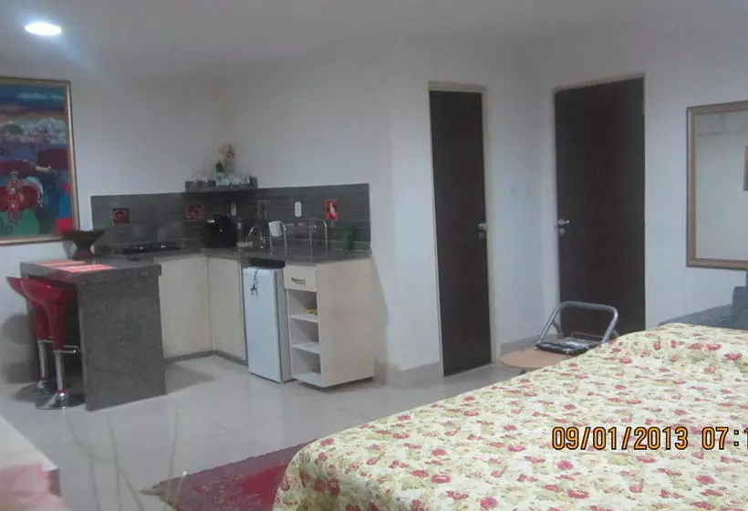 هتل Orla Guest House