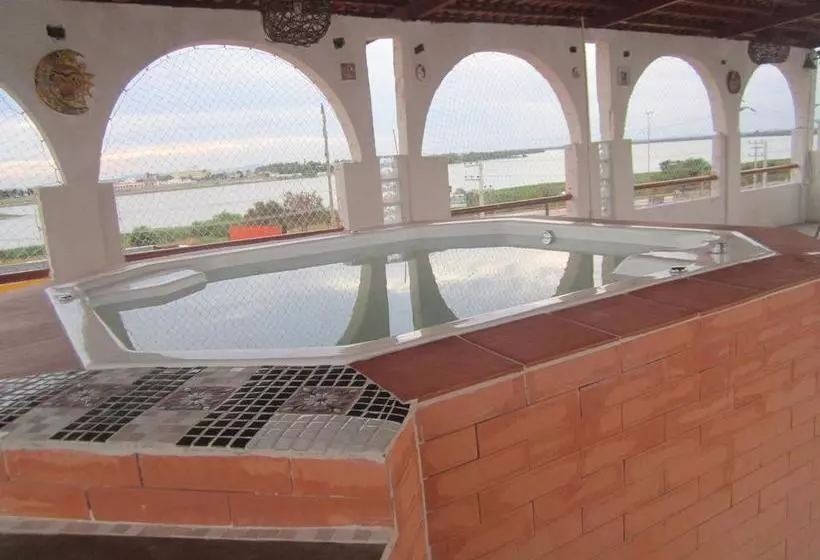 هتل Orla Guest House