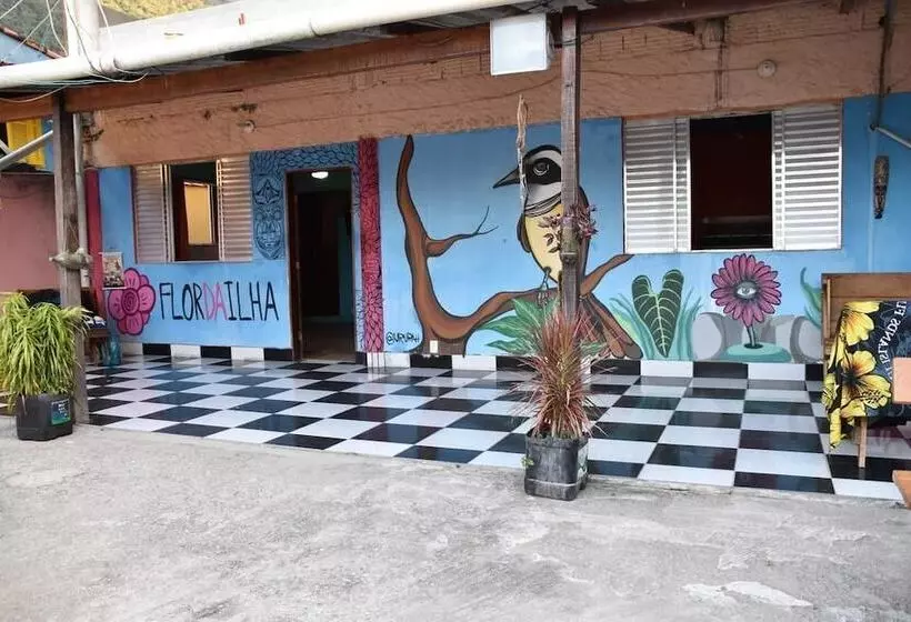 Flor Da Ilha Hostel