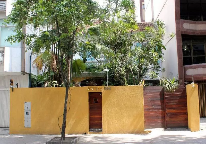 Retkeilymaja Mango Tree Ipanema
