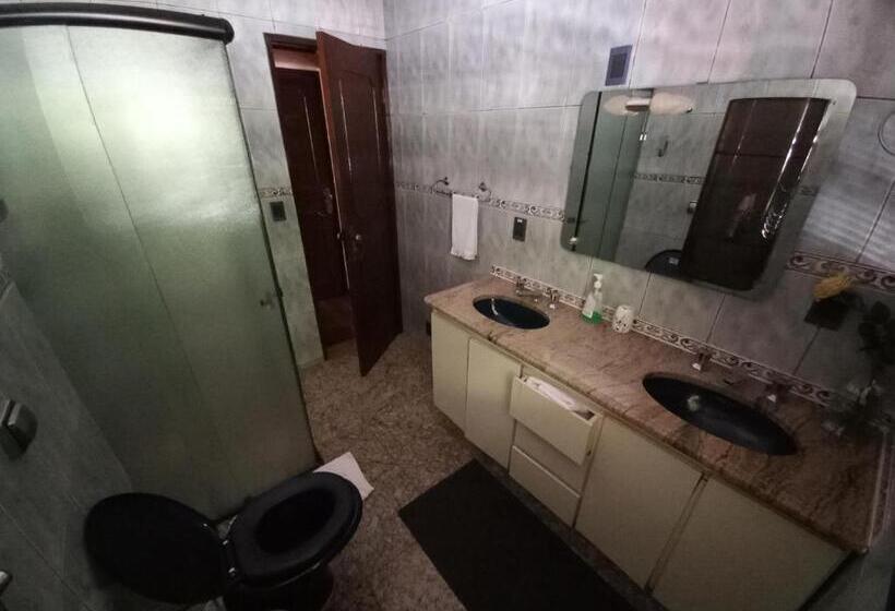 تختخواب و صبحانه Kzazendf Camaecafé Asasul