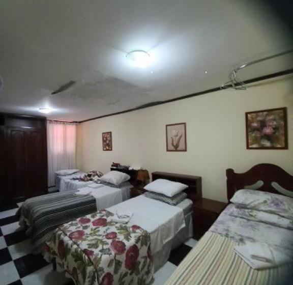 تختخواب و صبحانه Kzazendf Camaecafé Asasul