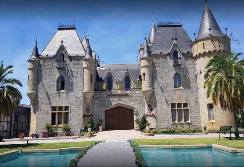 Castelo De Itaipava   Hotel, Eventos E Gastronomia