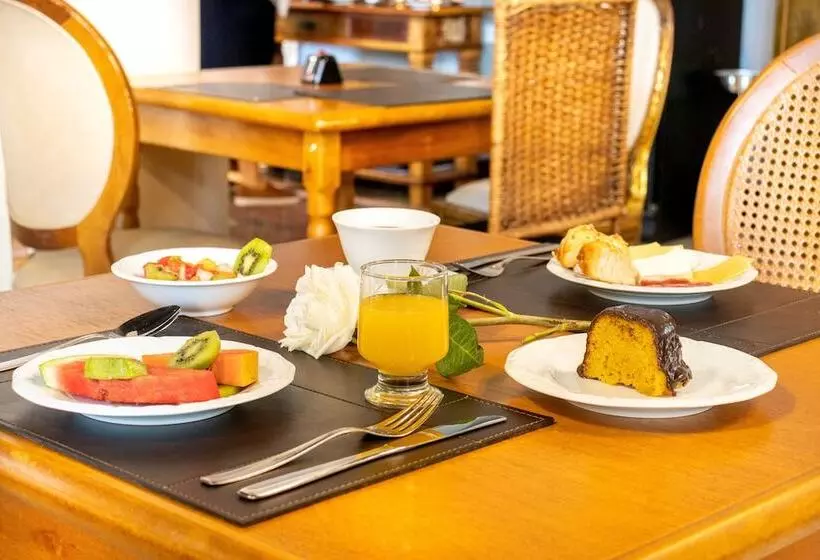 Castelo De Itaipava   Hotel, Eventos E Gastronomia