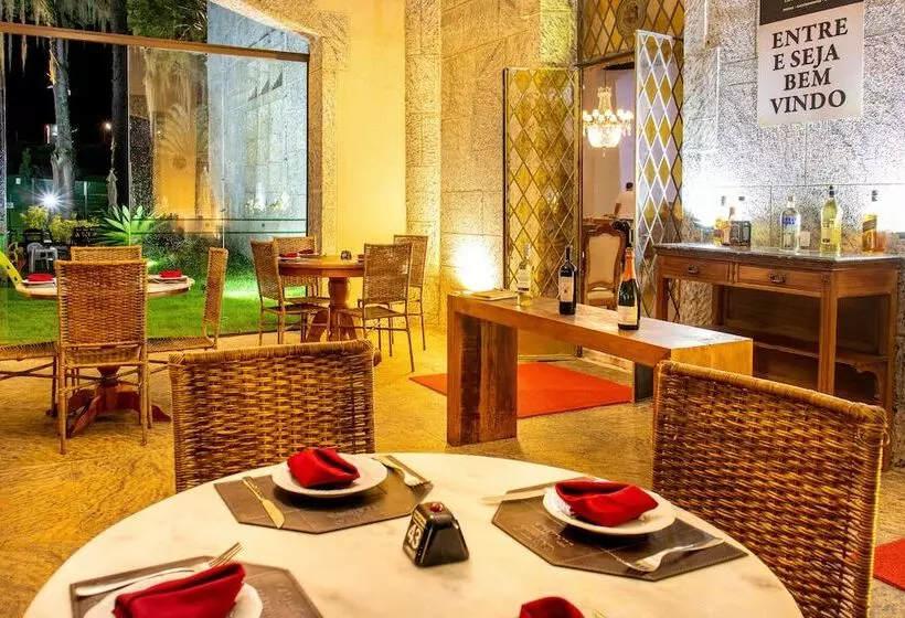 Castelo De Itaipava   Hotel, Eventos E Gastronomia