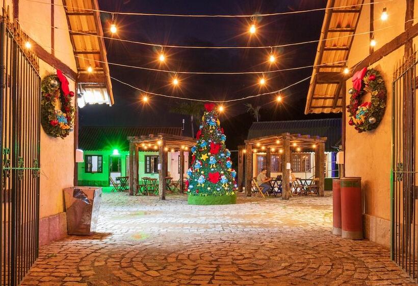 Castelo De Itaipava   Hotel, Eventos E Gastronomia