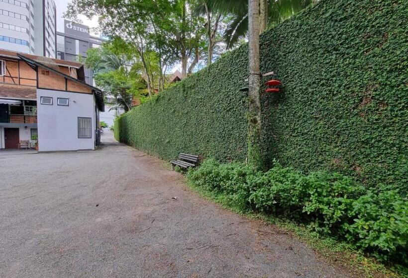 בית מלון כפרי Hermann