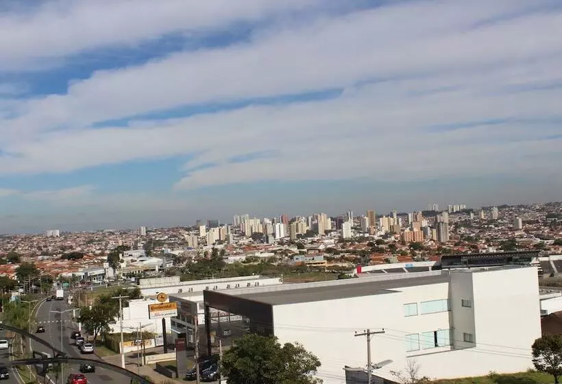 ホテル Limeira Plaza