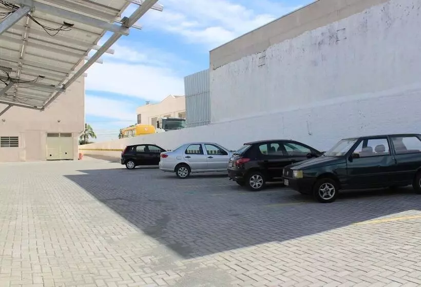 ホテル Limeira Plaza