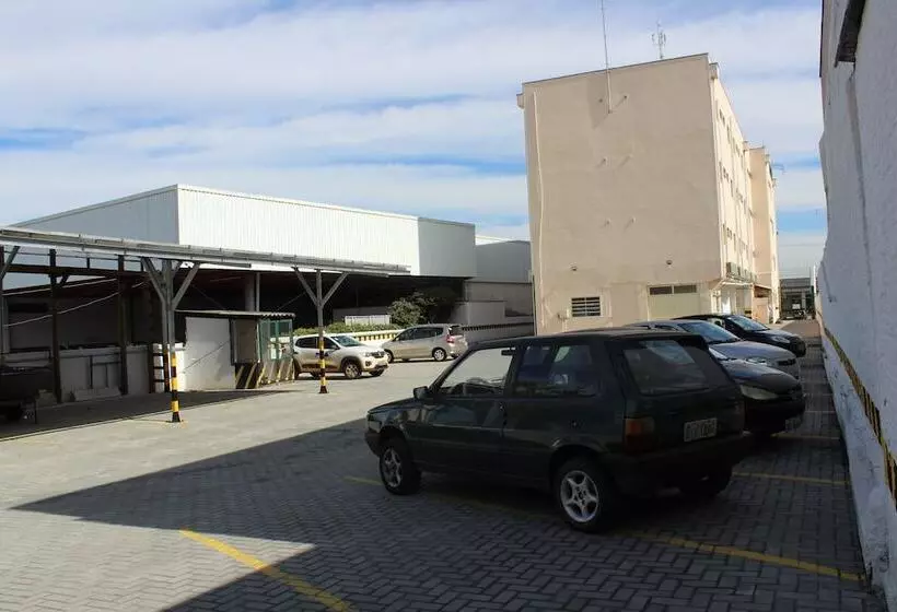 ホテル Limeira Plaza