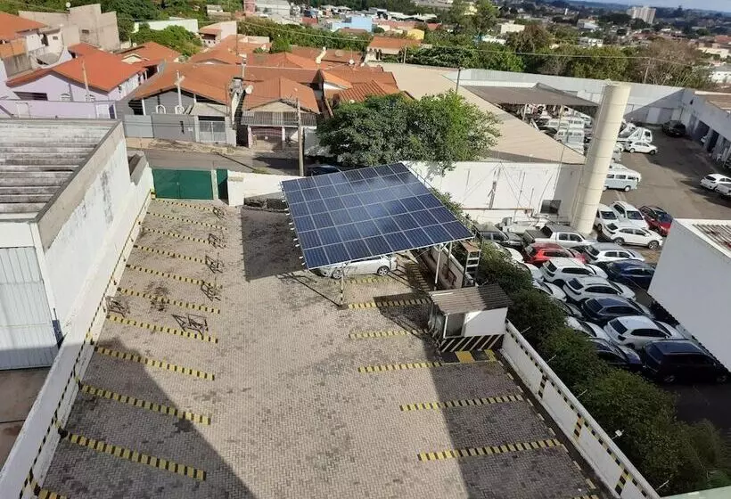 ホテル Limeira Plaza