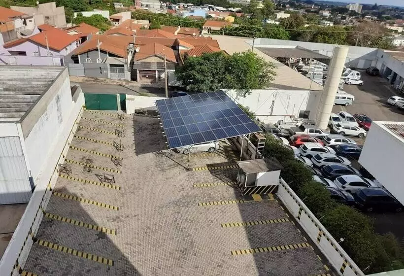 ホテル Limeira Plaza