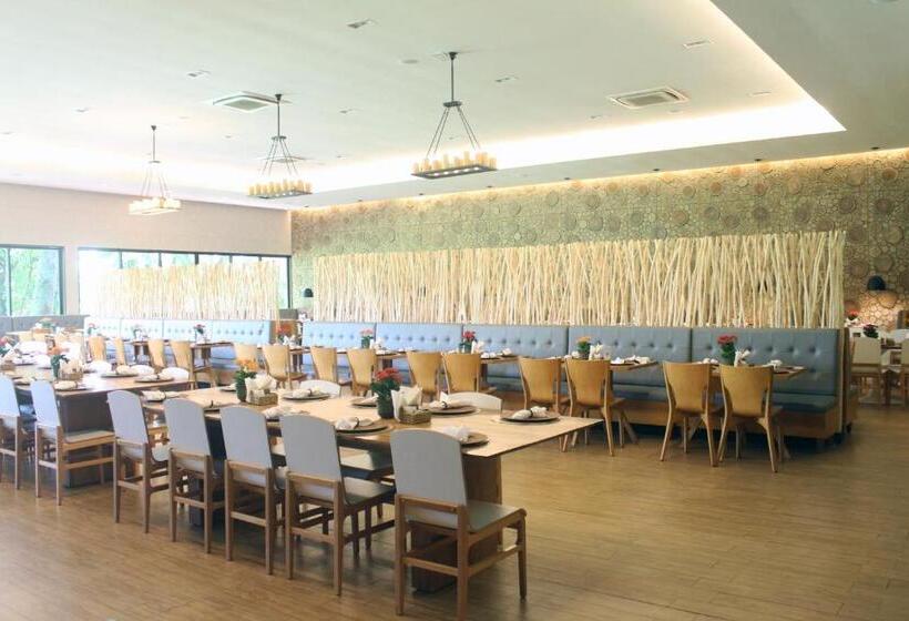 Santa Clara Eco Resort