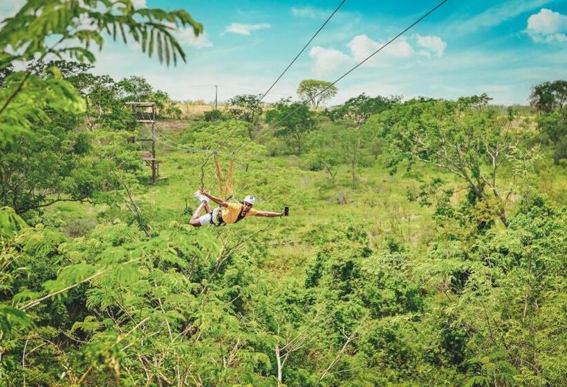 Santa Clara Eco Resort