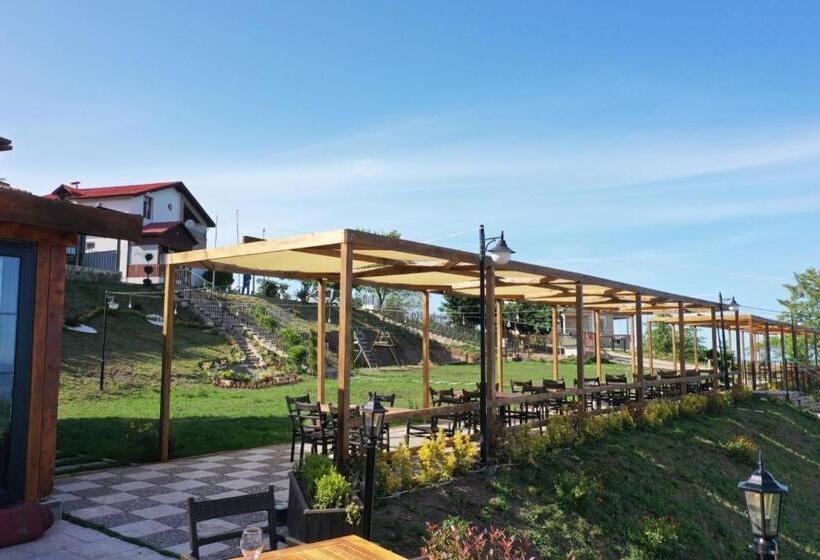 Akamoy Boztepe Hotel & Restaurant