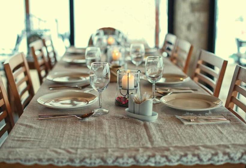 Akamoy Boztepe Hotel & Restaurant