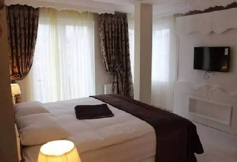 Azade Butik Otel
