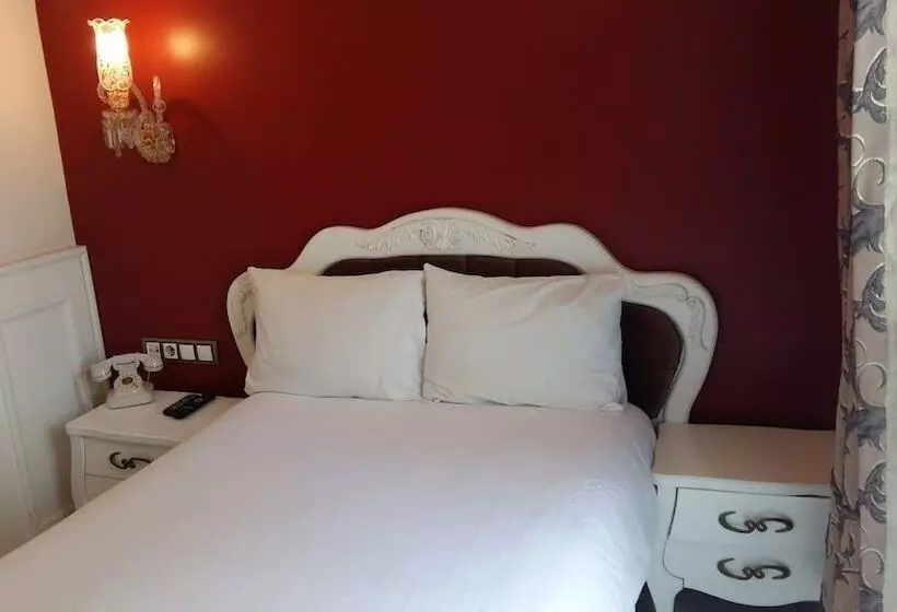 Azade Butik Otel