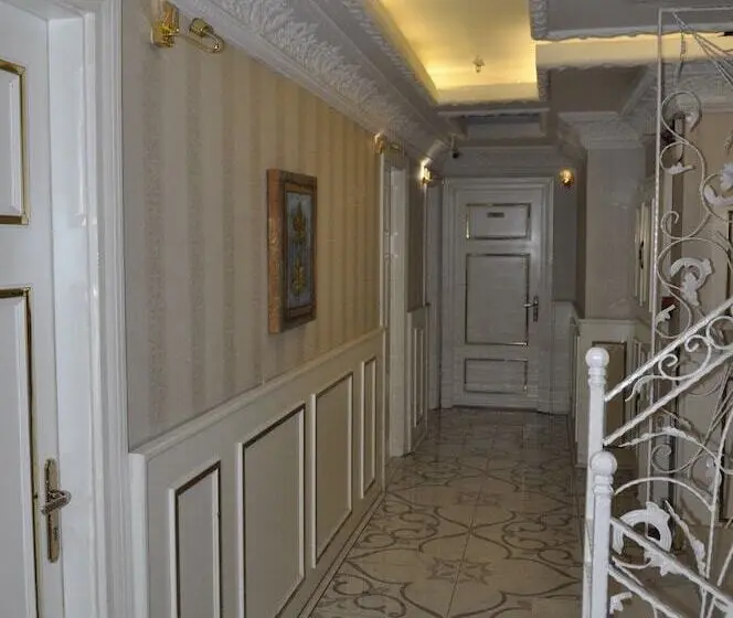 Azade Butik Otel