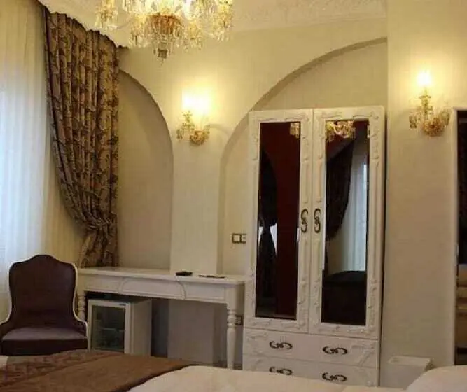 Azade Butik Otel