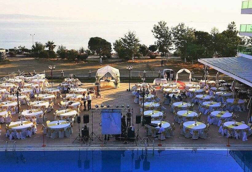 בית מלון כפרי Cetin Prestige Resort