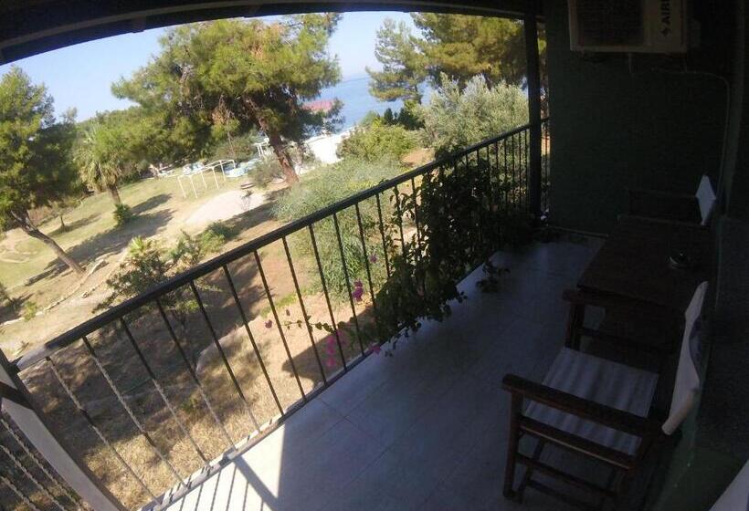 هتل Rainbow Bay Ozdere Beach