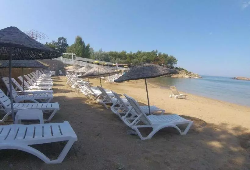ホテル Rainbow Bay Ozdere Beach
