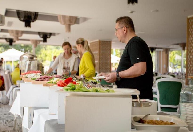 Limnades Hotel İznik