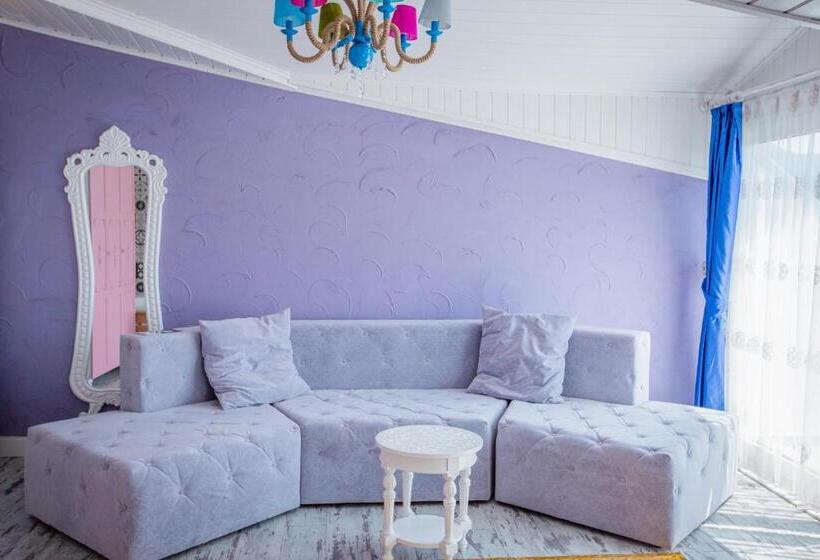 Limnades Hotel İznik