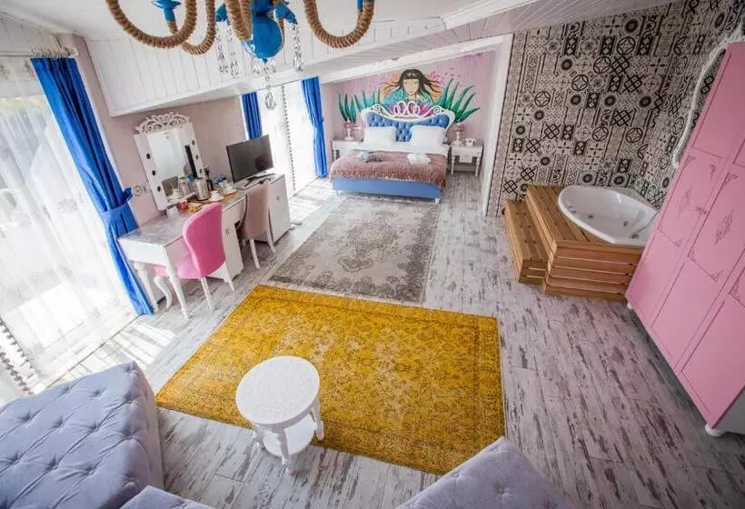 Limnades Hotel İznik