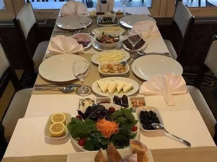 ホテル Erzurumlu