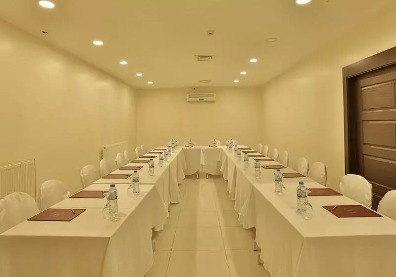 هتل Gaziantep Garni
