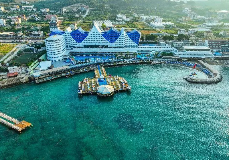 リゾートホテル Orange County Alanya