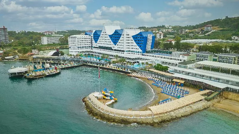 リゾートホテル Orange County Alanya