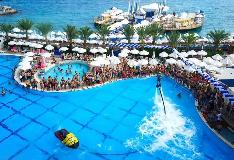 リゾートホテル Orange County Alanya