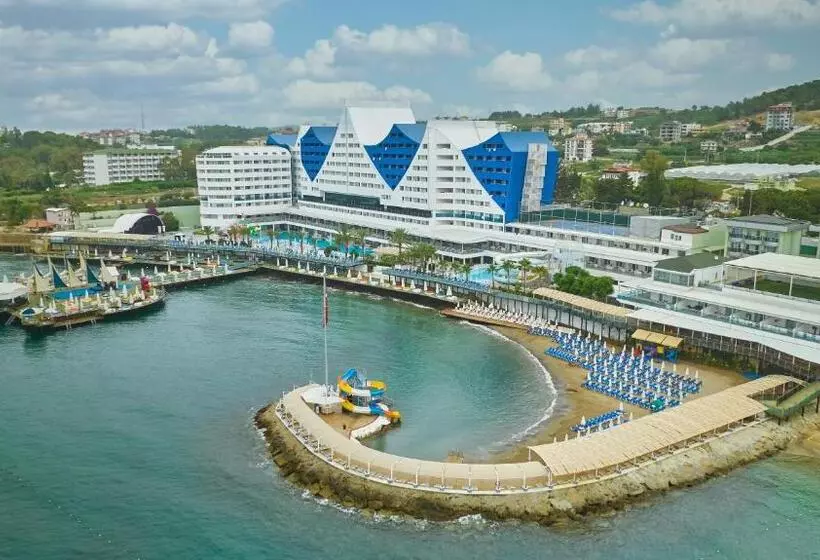リゾートホテル Orange County Alanya