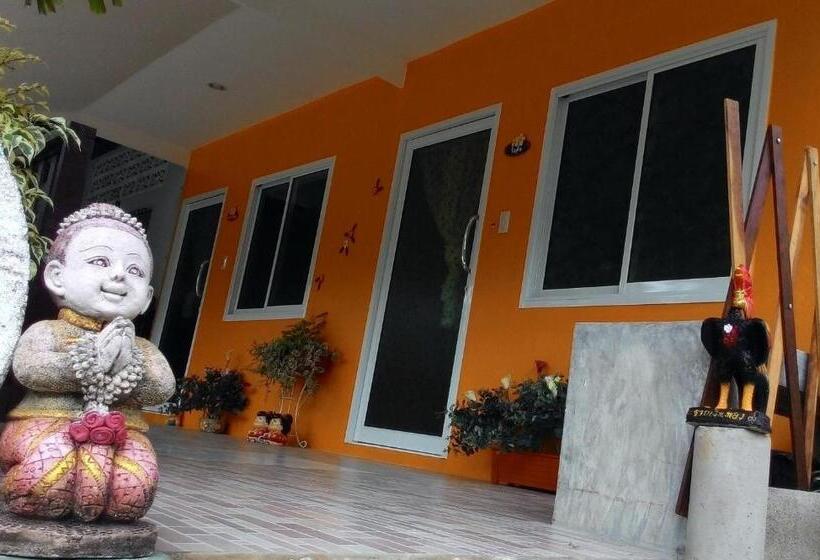 ユースホステル Baan Benjathip